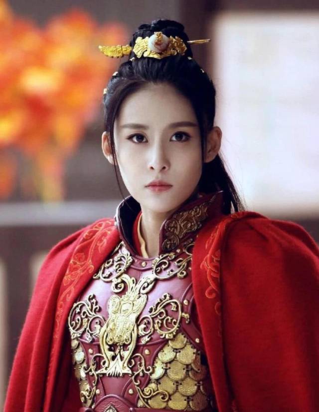 女明星穿铠甲_女明星穿盔甲_古装剧女将军