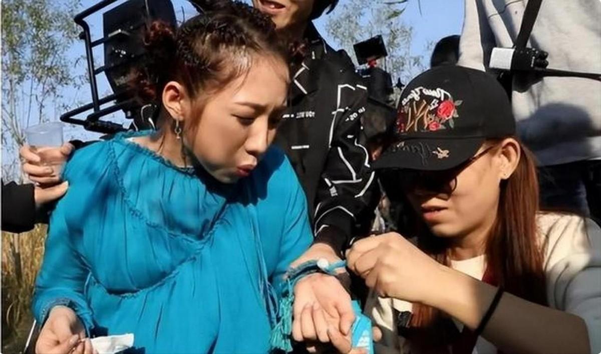 明星黑料被买断后还是被发出_偶练明星黑料,_明星黑料值多少